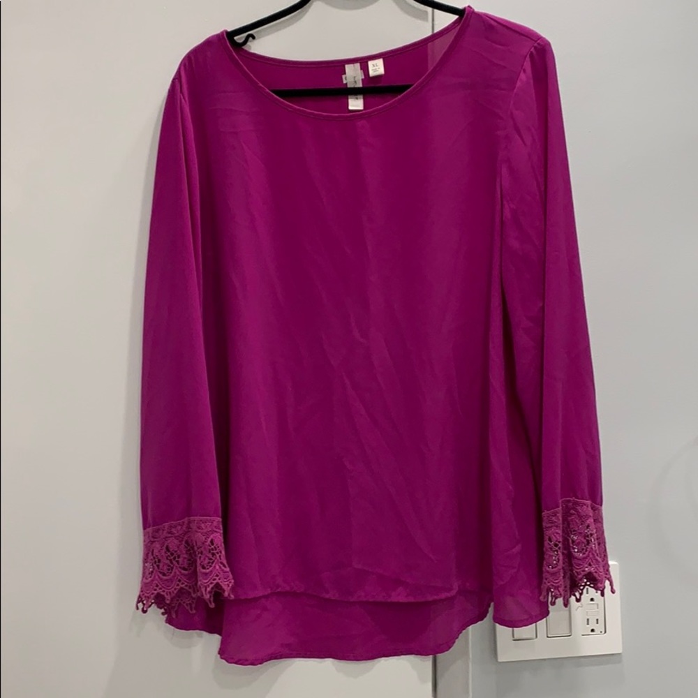 ❗️4 for $20❗️ Vibrant blouse 💖